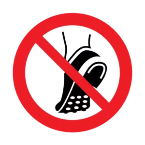 Panneau interdiction P035 – chaussures crantees interdites | picto sécurité suisse